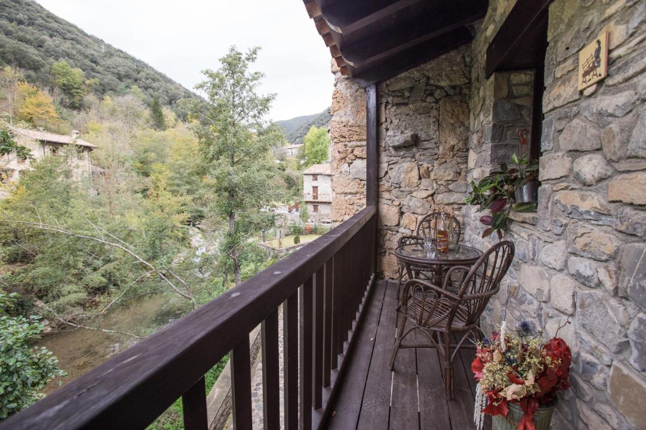 Can Criach 1 Beget Bagian luar foto